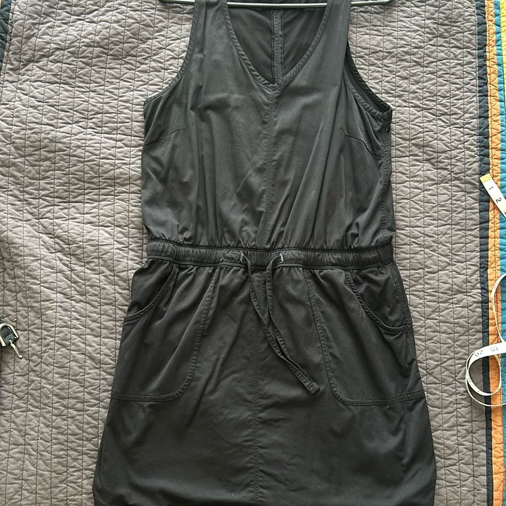 Northface summer dress black v neck tie waist